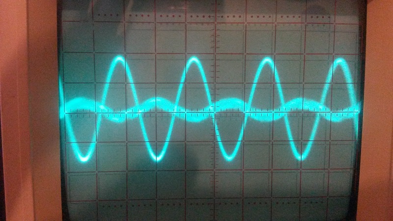 from r377 to r296, sinewave on input with noise, sinewave on output, same voltage scale